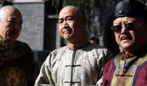 乾隆在田间吃瓜