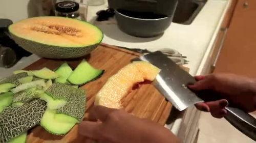 半夜吃哈密瓜,揭秘半夜吃哈密瓜的独特魅力